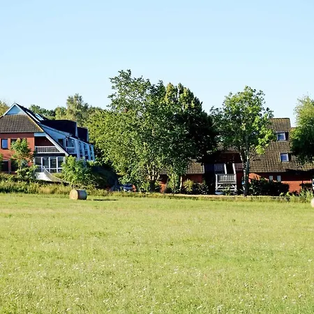 Ferienwohnung Am Neuensiener See M *